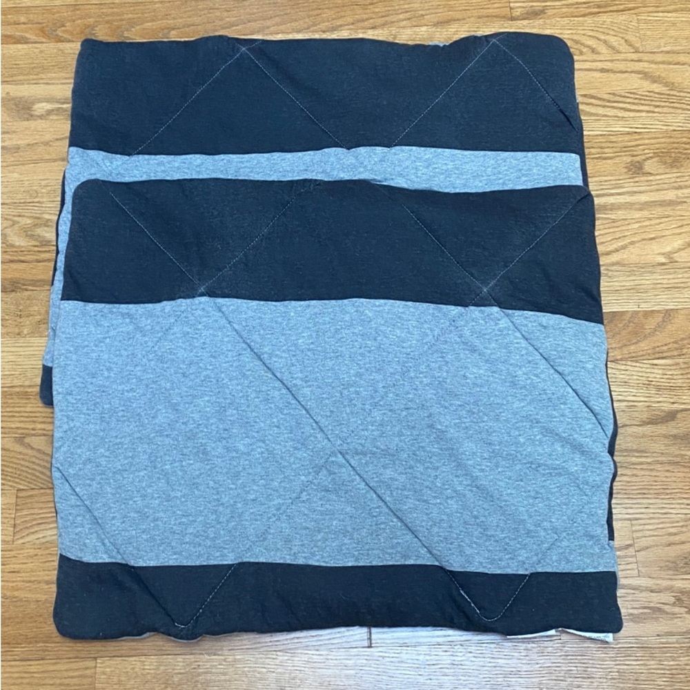 Pottery Barn Dorm Set Of 2 Jersey Gray/Charcoal Quilted Standard Pillow Shams